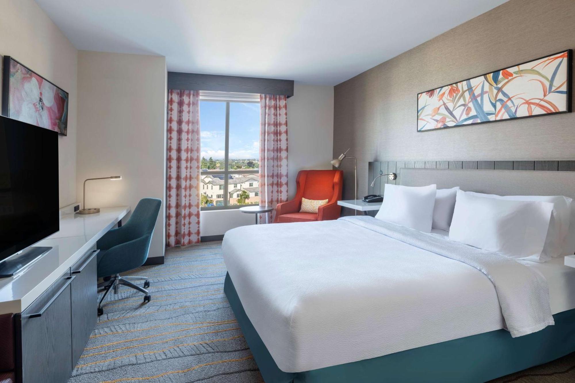 Hilton Garden Inn Pomona, Ca Exteriör bild