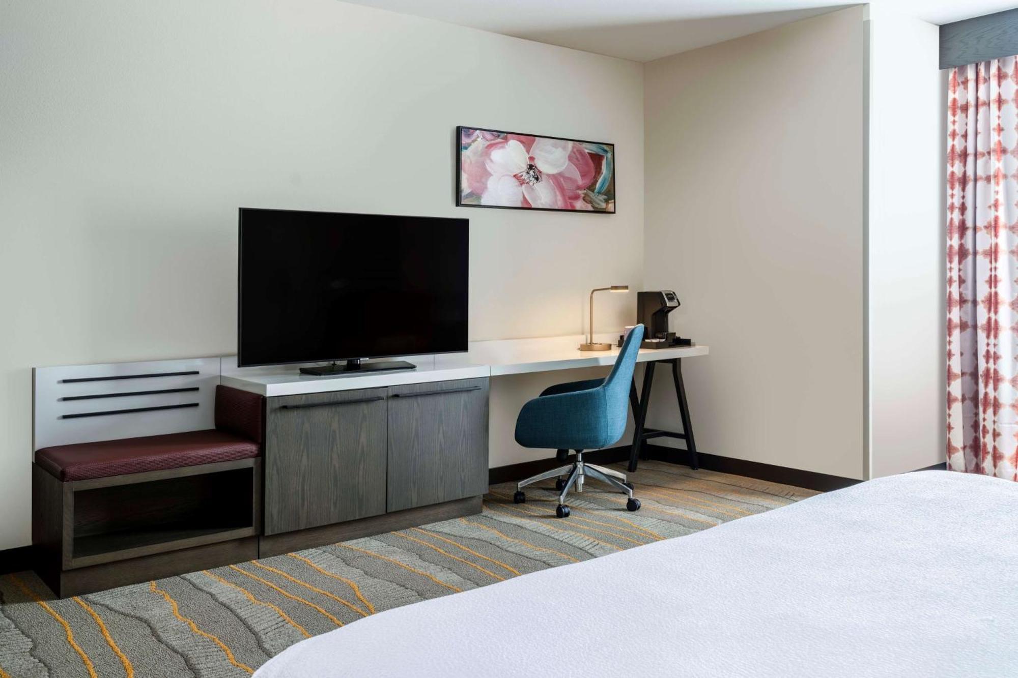 Hilton Garden Inn Pomona, Ca Exteriör bild